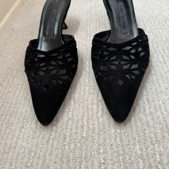 Manolo Blahnik Black Suede Laser Cutout Mule Kitten Heels Sz 38 - Picture 3 of 6